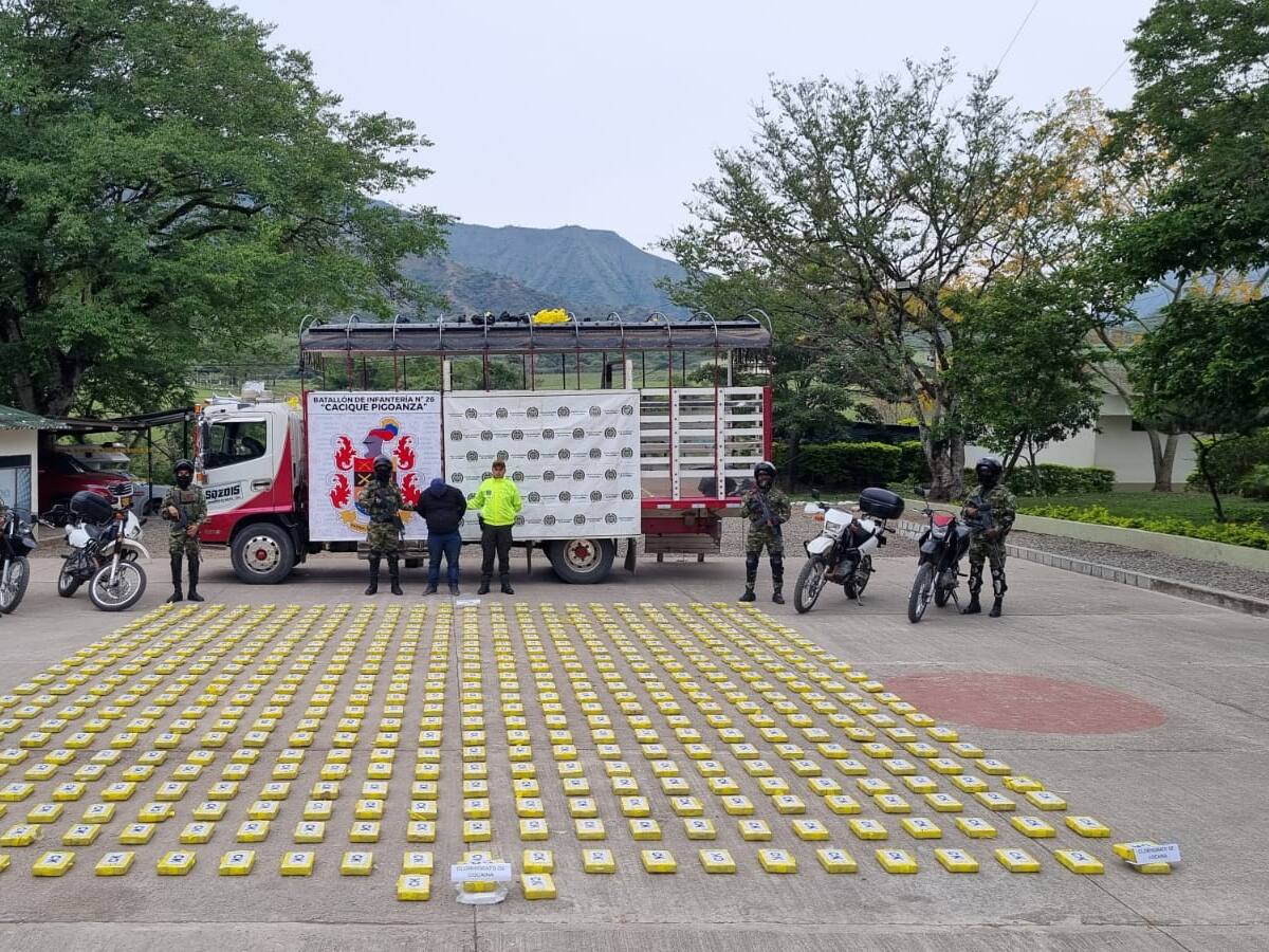 Ejército en el Huila confiscó más de 6000 millones de pesos en clorhidrato de cocaína