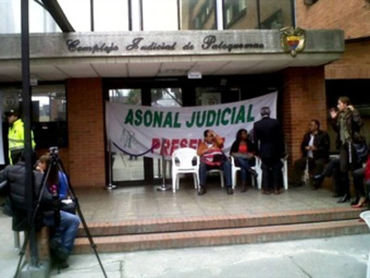 Hermetismo del Gobierno frente a soluciones al paro judicial