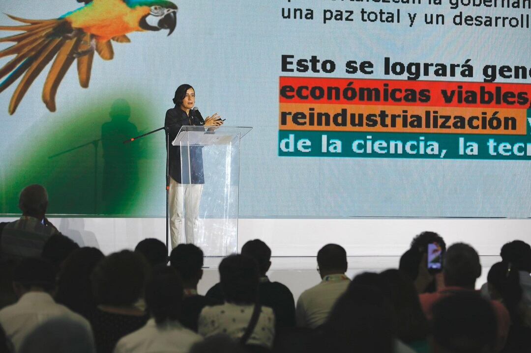 Ministra Susana Mohamad Gobierno Nacional hizo los anuncios para avanzar en la ruta de la transición energética del país en los próximos dos años (1)