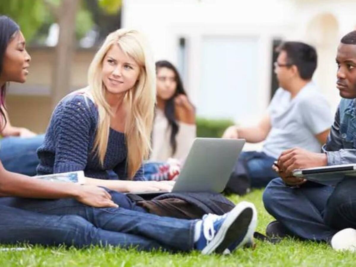 Más de 39.000 estudiantes abandonaron la universidad en Colombia