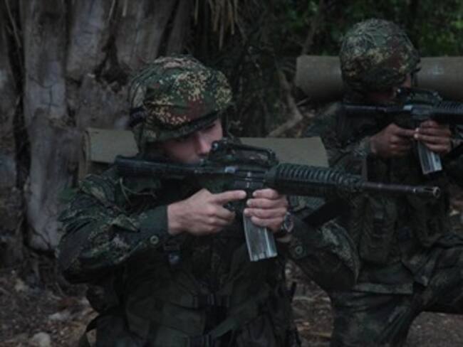 Un soldado y dos guerrilleros muertos en enfrentamientos en Cauca y Nariño