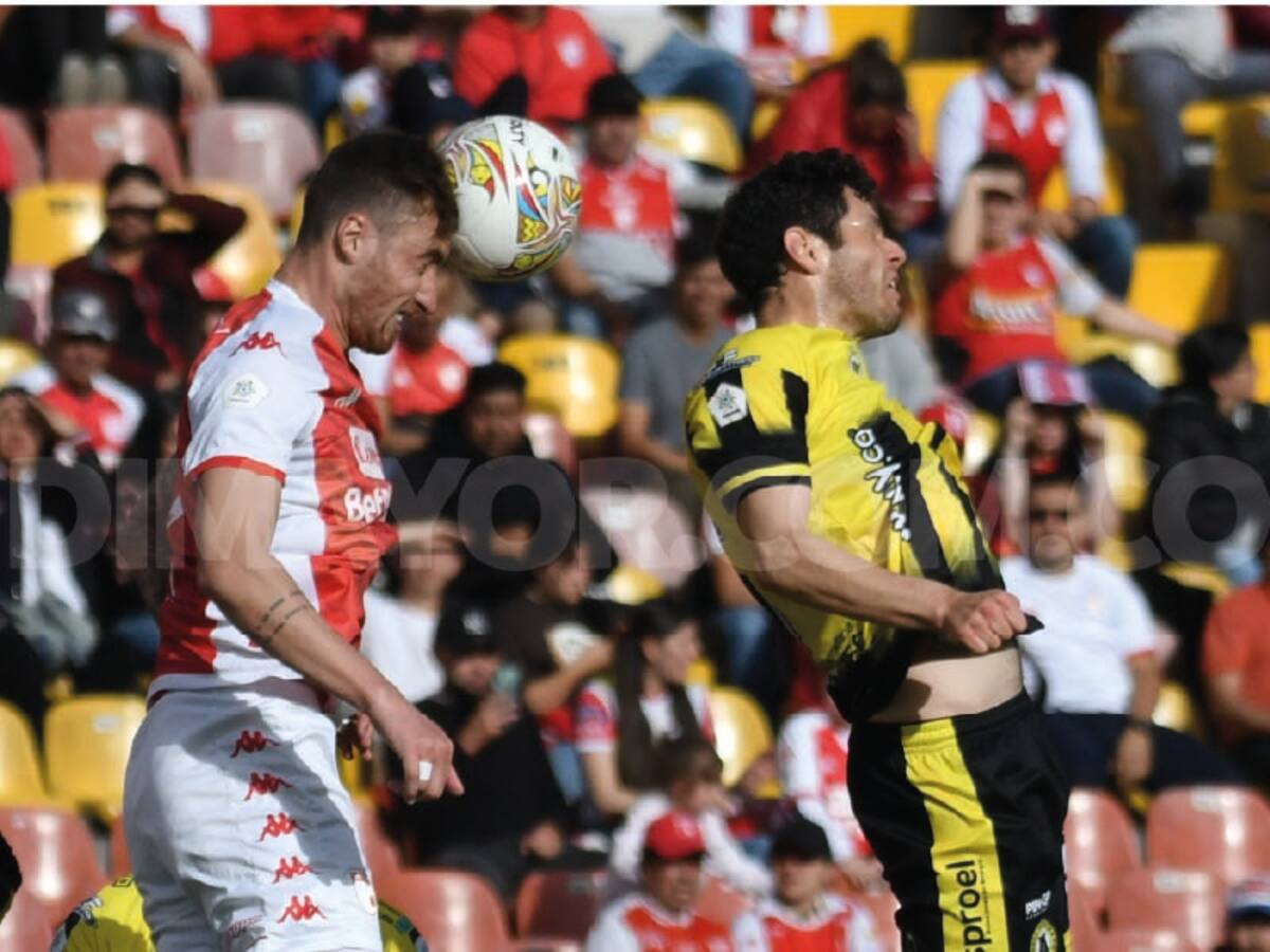 Video: José Aja confrontó a un hincha tras derrota de Santa Fe ante Alianza Petrolera
