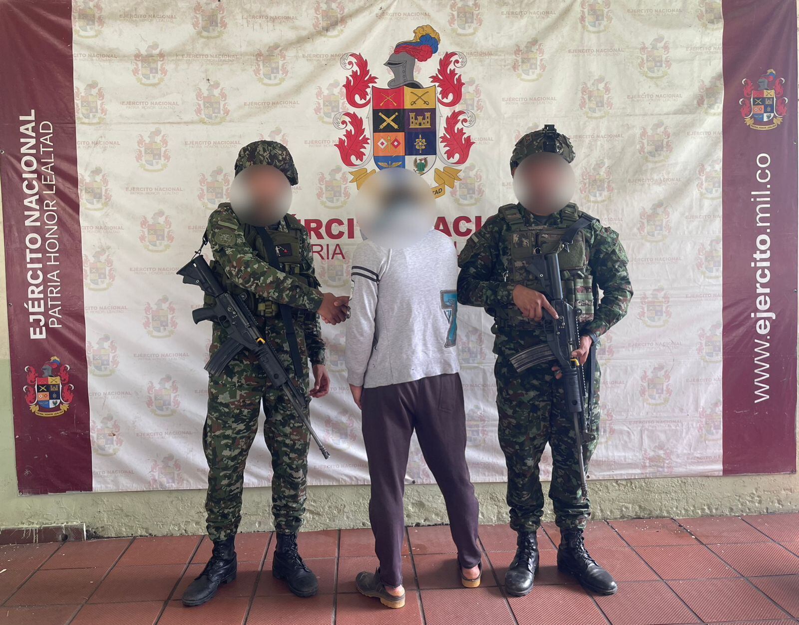 Ejército rescató a joven secuestrado por el Clan del Golfo en Zaragoza, Antioquia. Foto: Brigada 11.