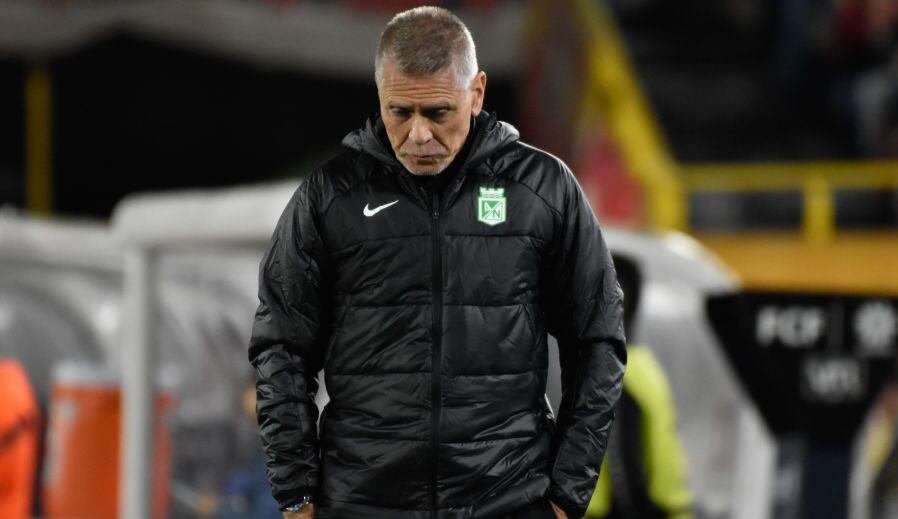 Paulo Autuori durante un partido de Nacional por Liga Colombiana  (Photo by: Cristian Bayona/Long Visual Press/Universal Images Group via Getty Images)