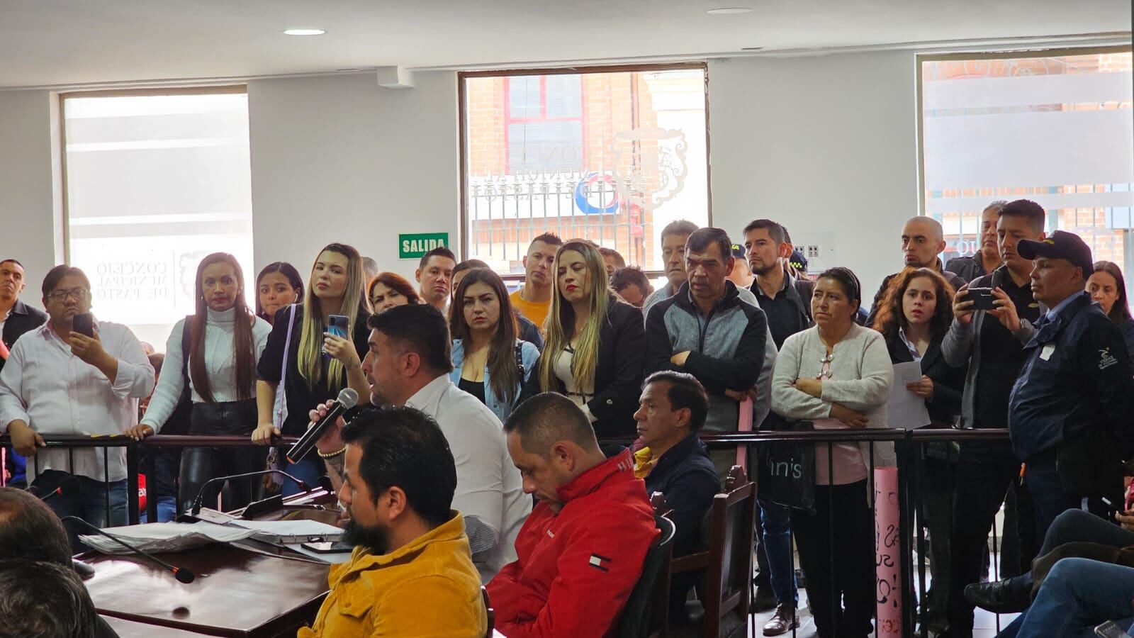 Protestan en el Concejo de Pasto. | Foto: Caracol Radio