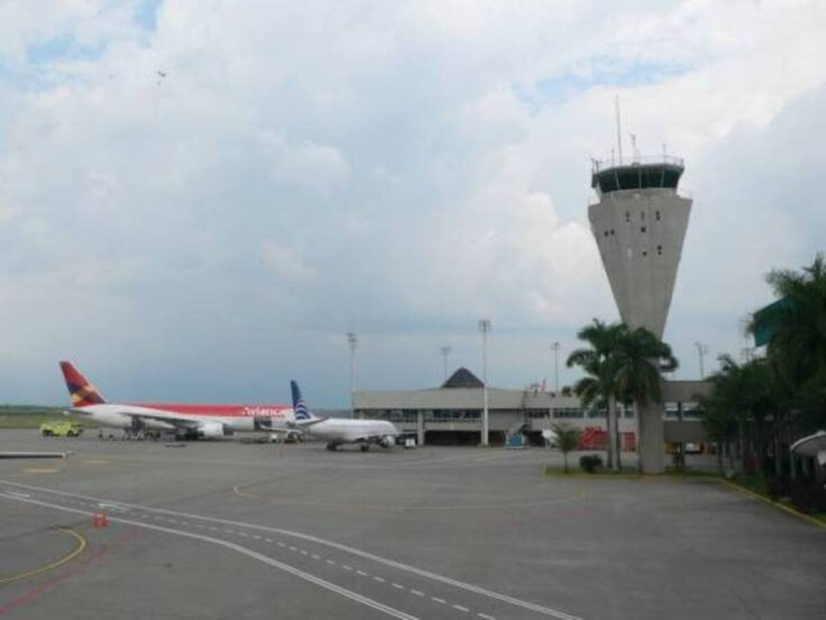 Incidente en aeropuerto internacional Bonilla Aragón de Palmira por un helicóptero