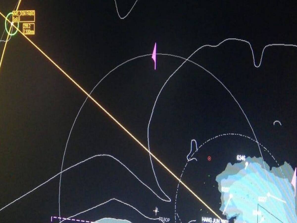 Embarcación pesquera a la deriva por falla en su máquina