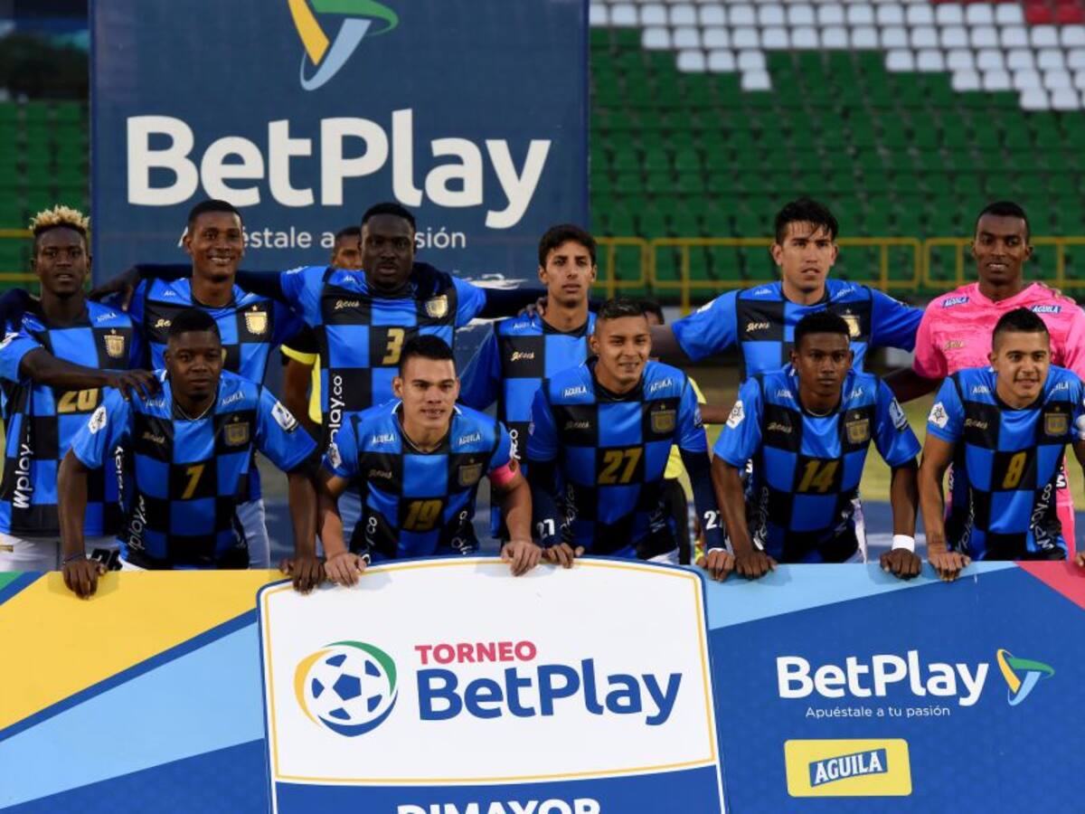 Hijo del dueño de un club colombiano marcó su primer gol como profesional