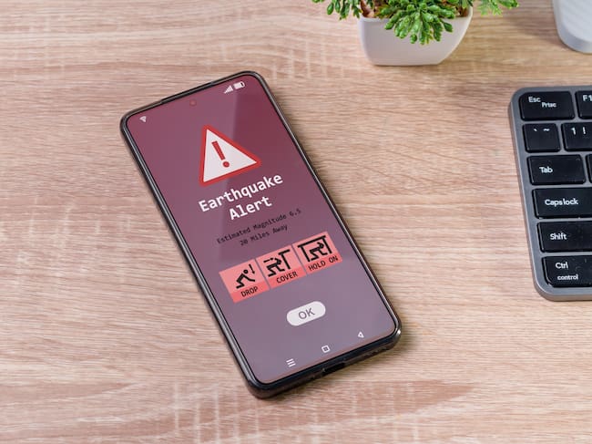 Alertas de sismos en el celular, imagen de referencia. Foto: Getty Images.