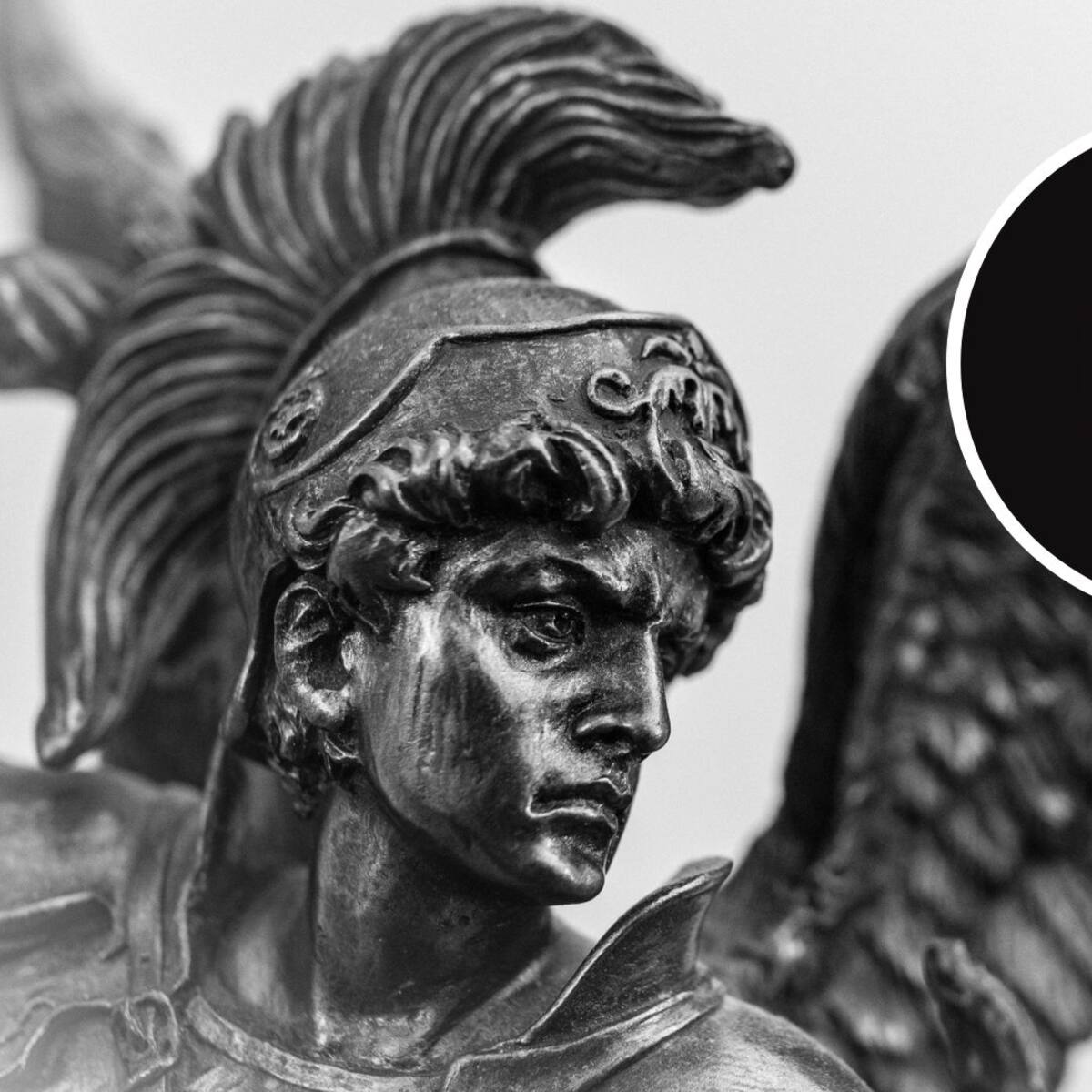 Oración al Arcángel Uriel para atraer la riqueza y salud