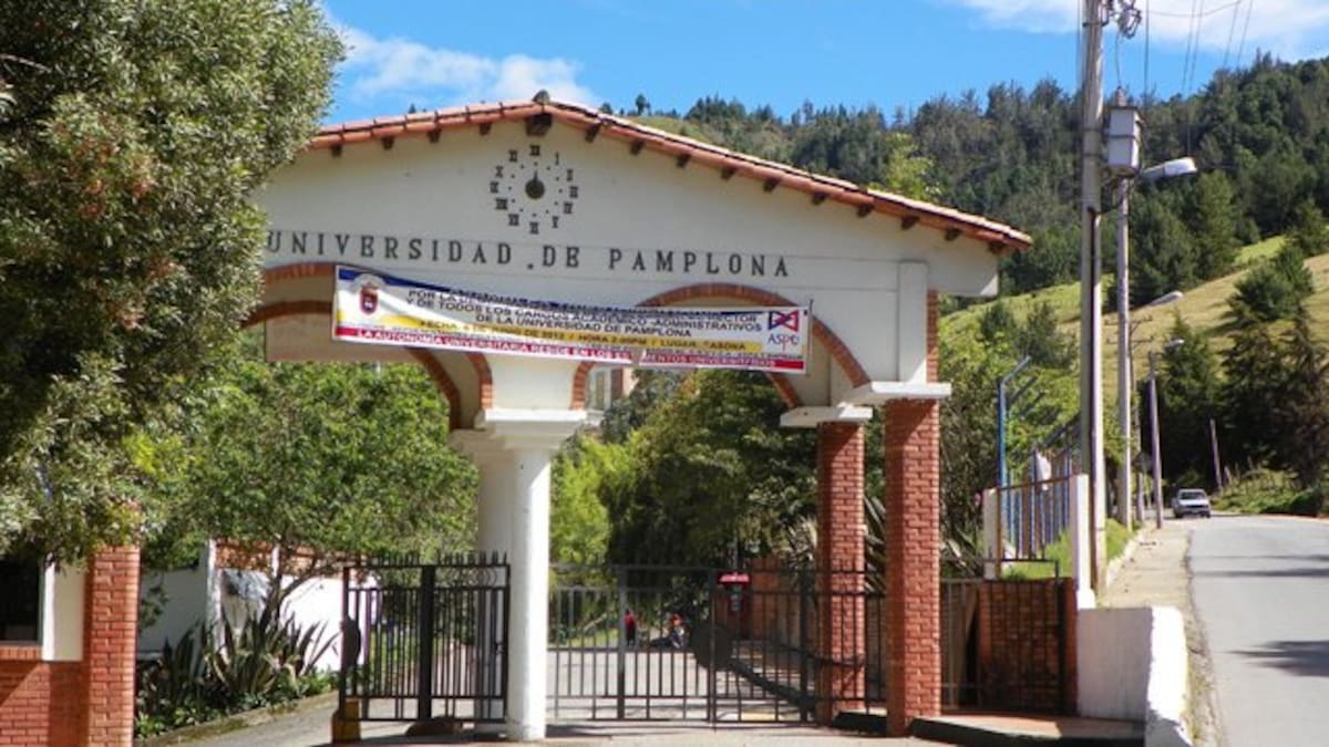 De La Espriella ordenó a MinEducación vigilar la Universidad de Pamplona: “burocracia sin sentido”