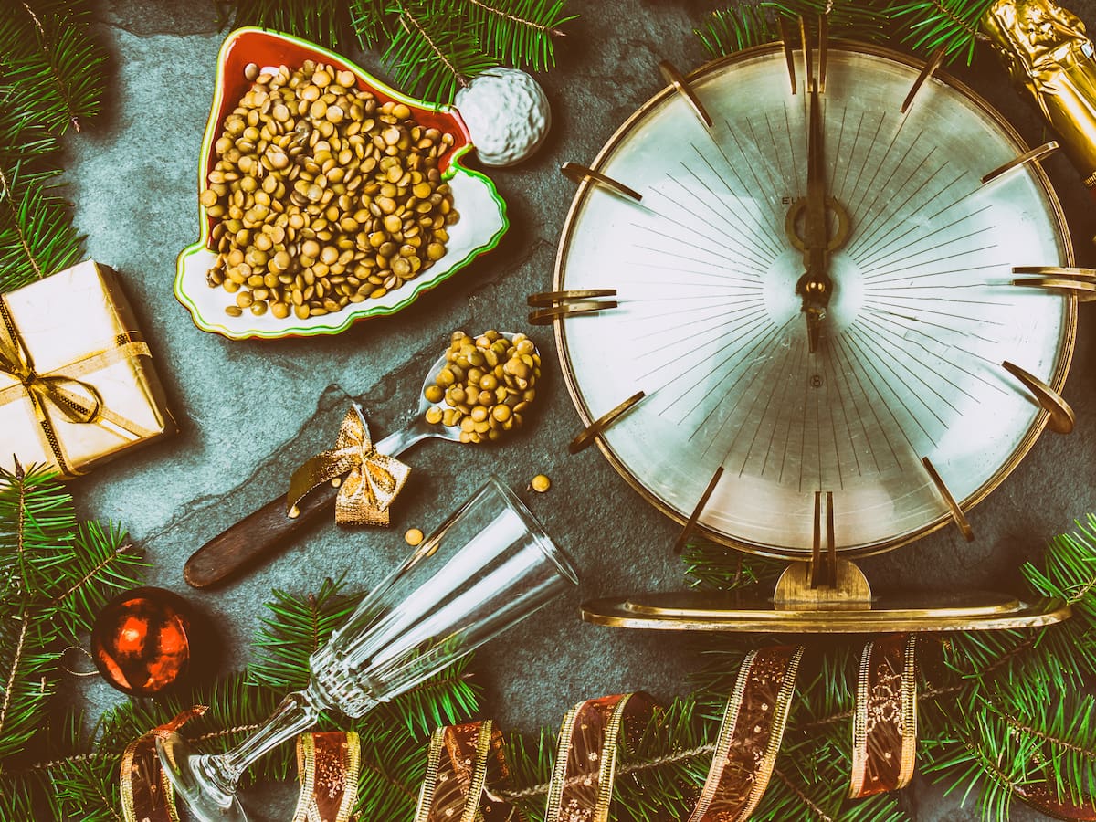Ritual con lentejas y canela para atraer la fortuna en año nuevo: pasos para hacerlo