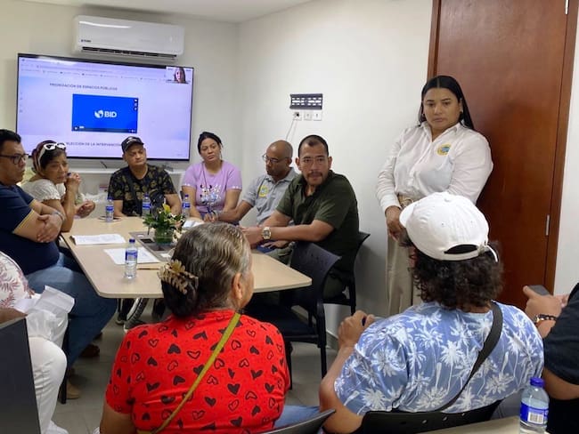 Espacio Público y comerciantes de Las Gaviotas inician diálogos en mesa de trabajo