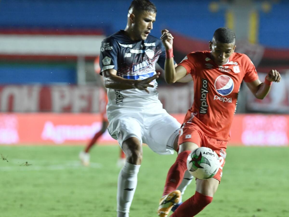 Luis Sánchez: “Adrián Ramos es un ídolo, seguimos sus pasos los más jóvenes”