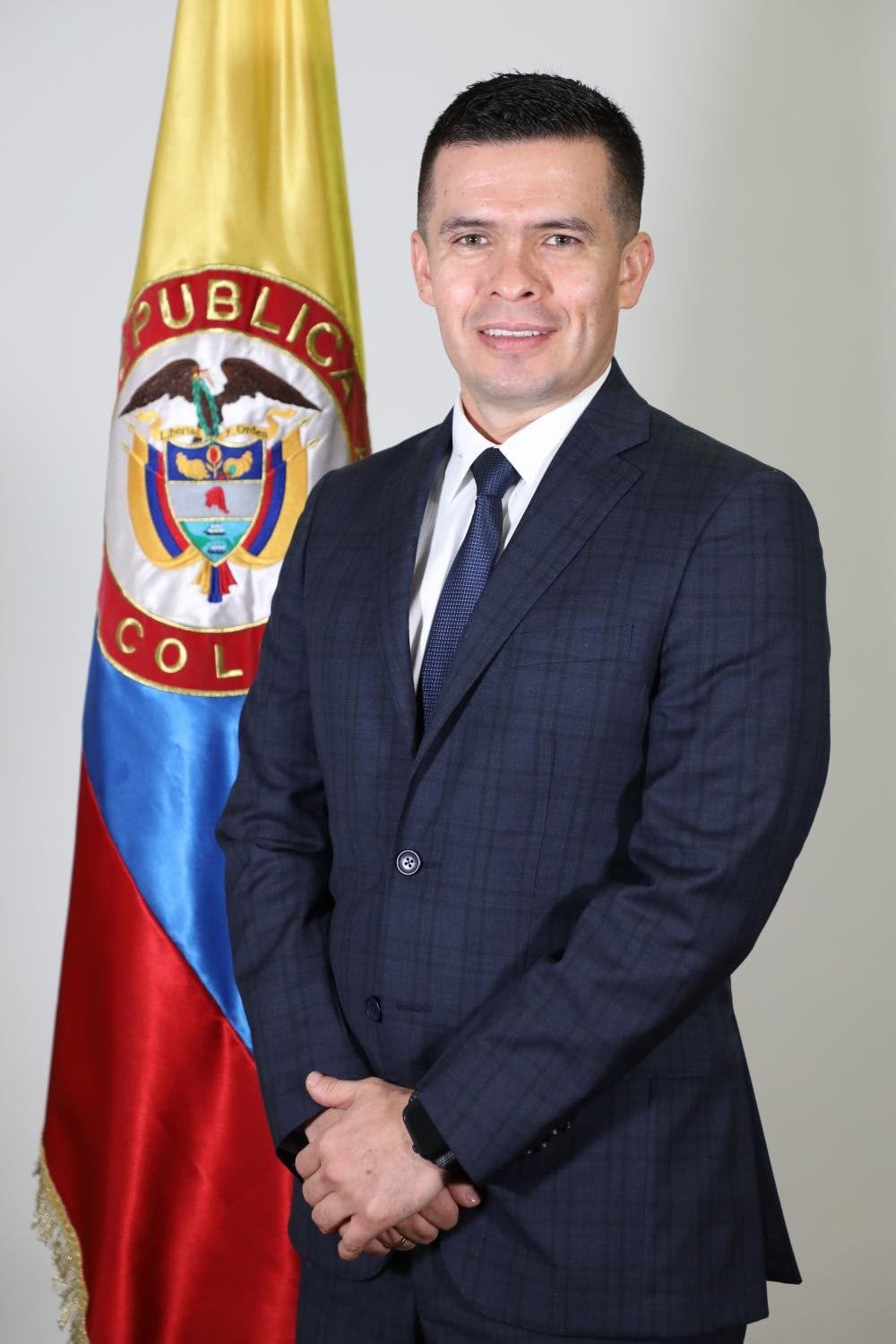 El Inpec confirmó la salida del director de Custodia y Vigilancia, coronel Rolando Ramírez, quien fue ascendido dentro de la Policía Nacional.