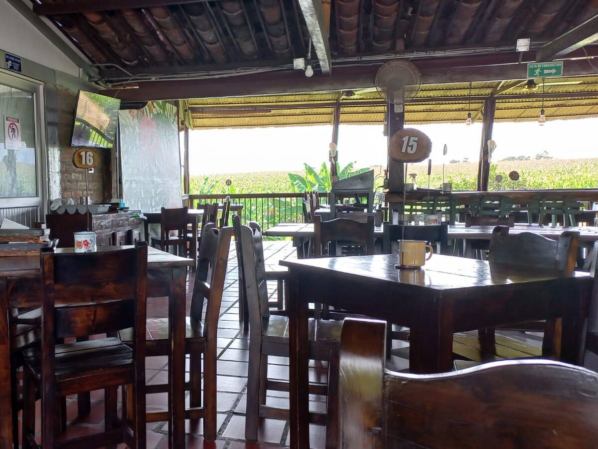 ¿Qué llamado realizan desde los restaurantes del corredor hacia el Valle del Cauca?