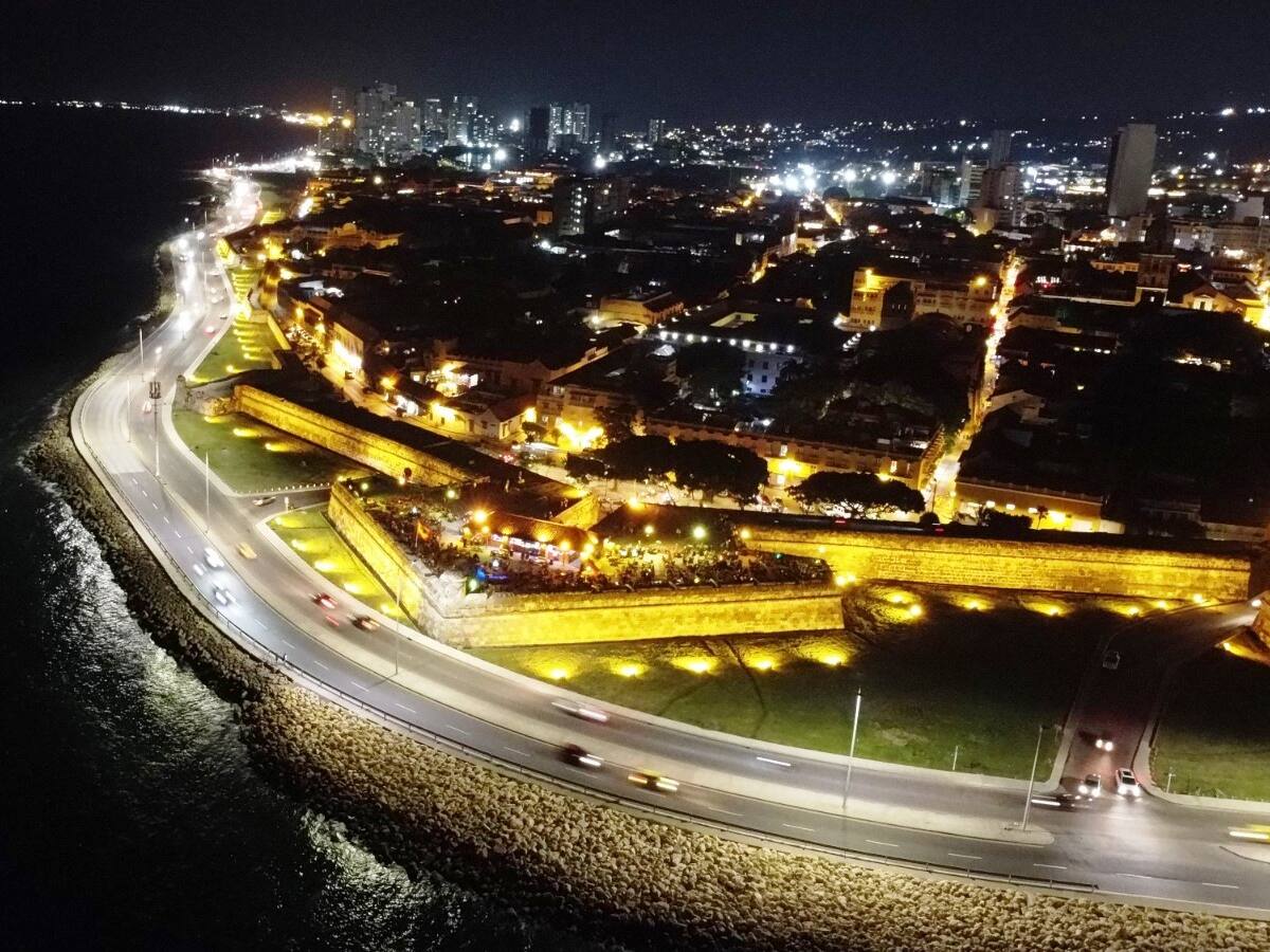 Avanza la modernización del alumbrado público del Centro Histórico