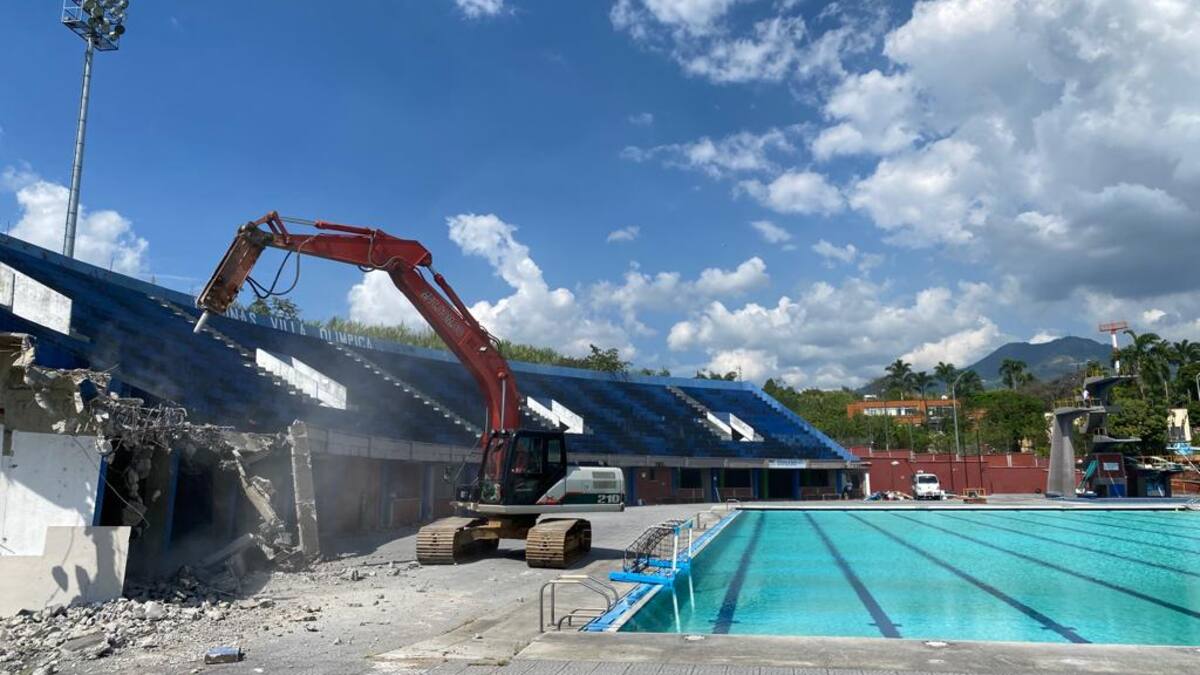 Inició la demolición de las graderías de las piscinas olímpicas de Pereira
