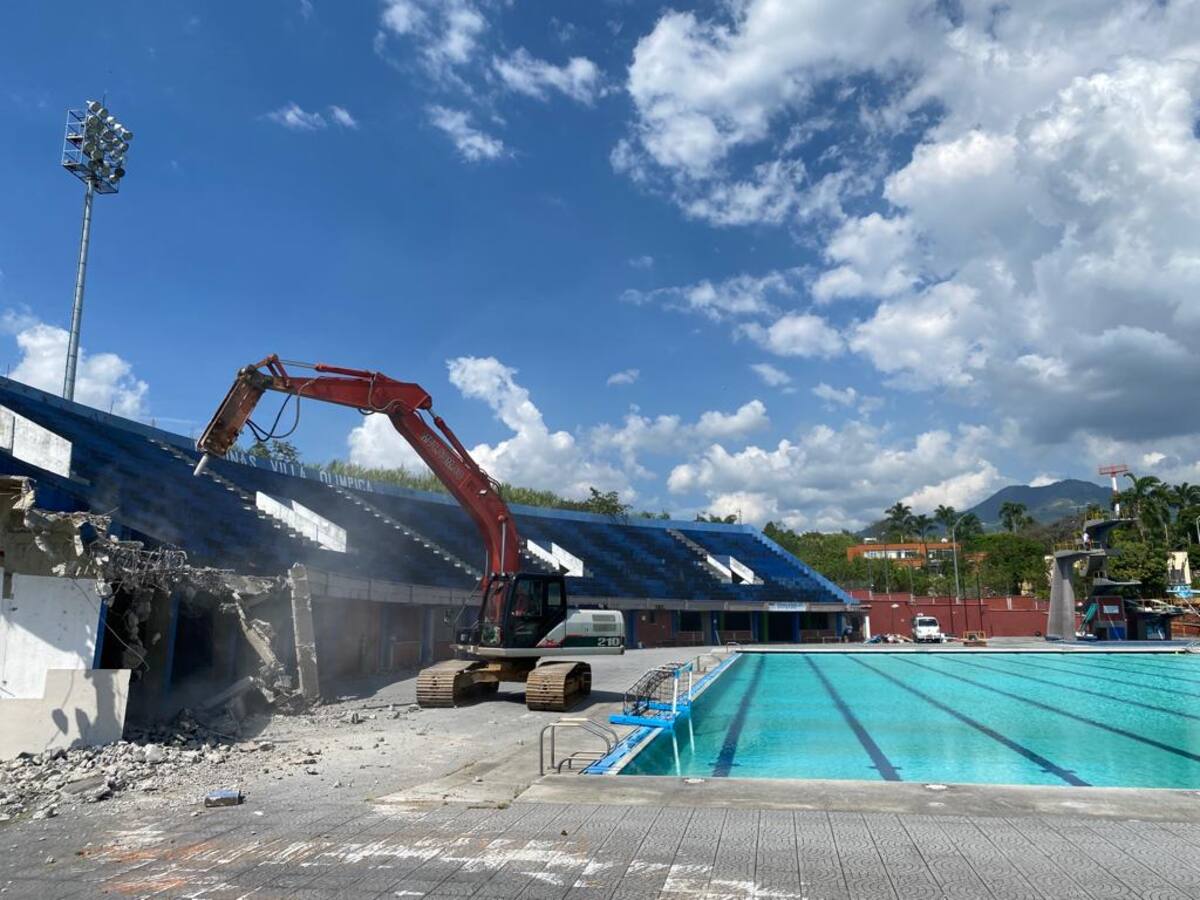 Inició la demolición de las graderías de las piscinas olímpicas de Pereira