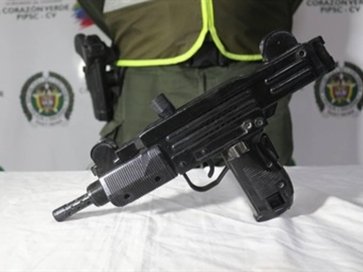 Policía de Cartagena capturó a persona que intimidaba con Uzi de juguete
