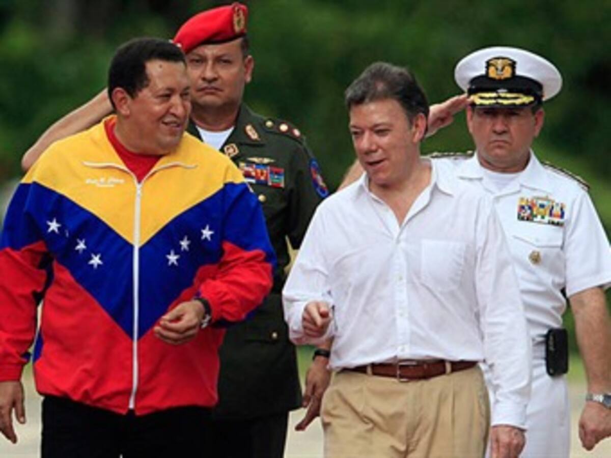 Chávez dispuesto a apoyar la búsqueda de un acuerdo de paz en Colombia