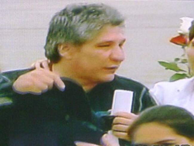 Sigifredo López ya está libre y se abraza en Cali con su familia