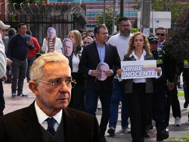 Movilización por Álvaro Uribe Vélez en Bucaramanga/ Getty Images