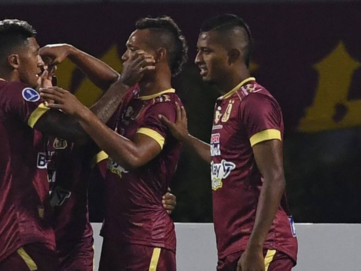 Tolima goleó al Cali y puso un pie en la fase de grupos de la Sudamericana