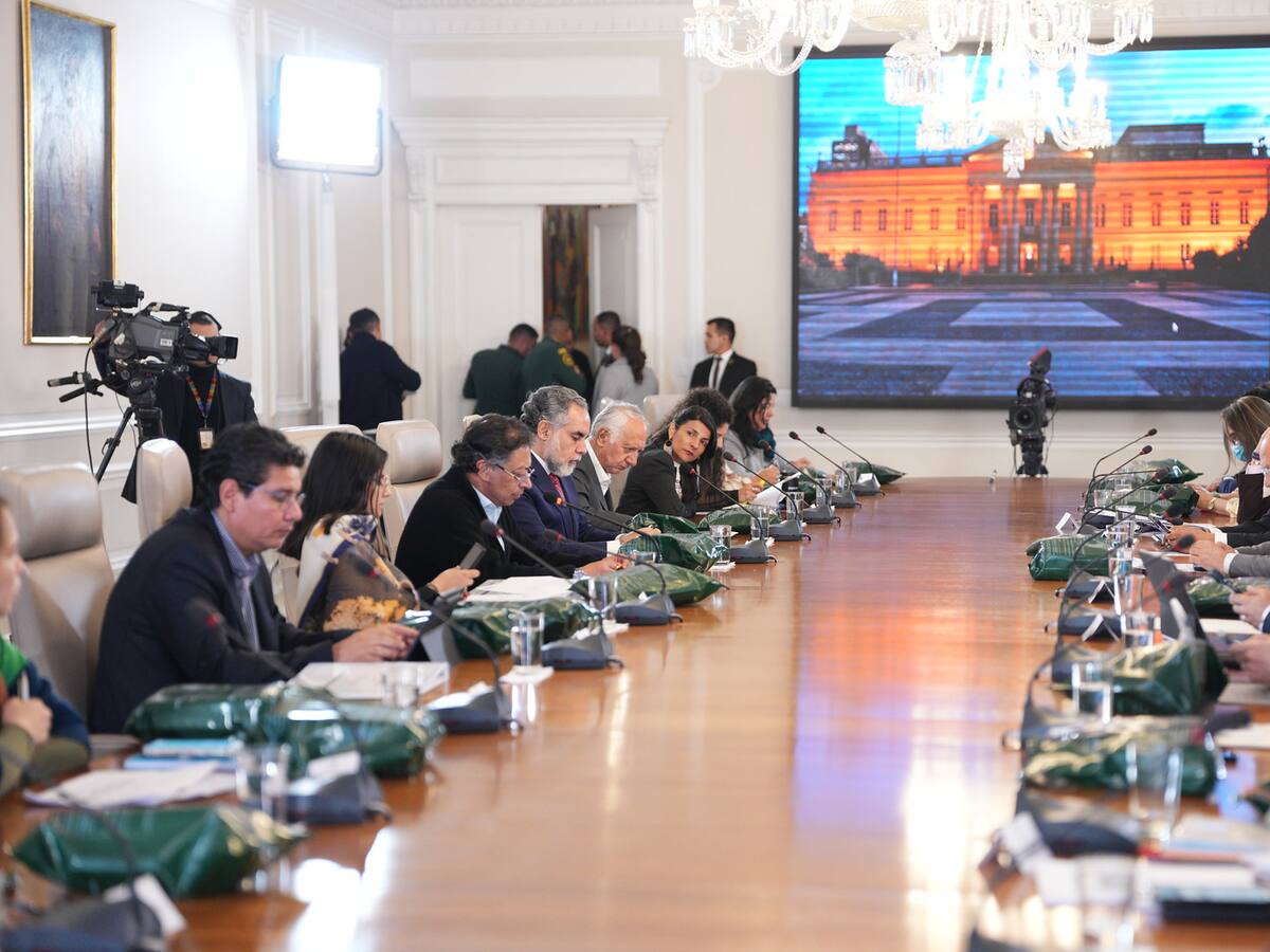 Gobierno defiende emergencia económica por desbalance entre ingresos y gastos del Estado