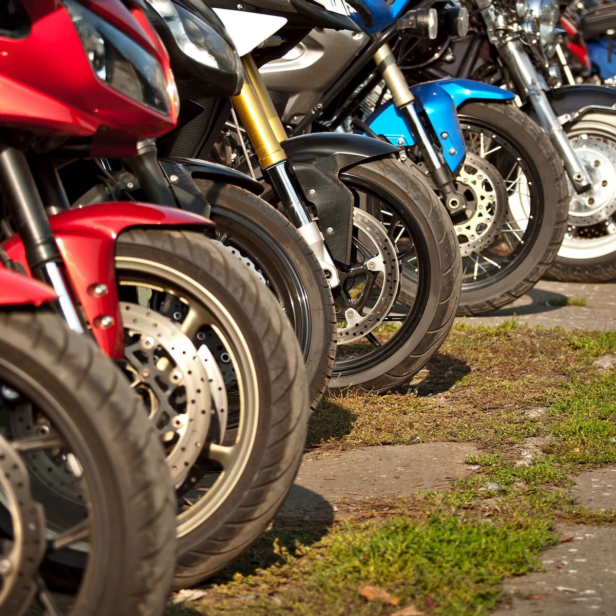 Mejores motos de 200 CC, según IA: las venden en Colombia y no valen más de $13 millones