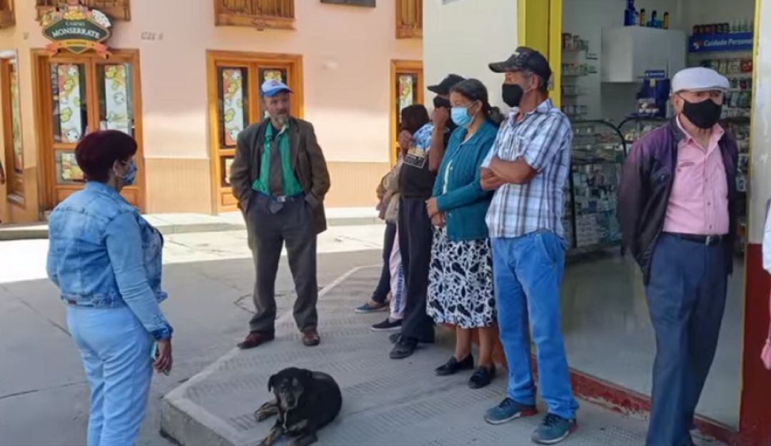 Piden a los adultos mayores reclamar el subsidio.