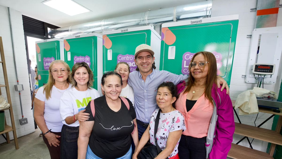 Medellín inaugura su primer Centro de Lavado Comunitario para aliviar la carga de mujeres cuidadoras