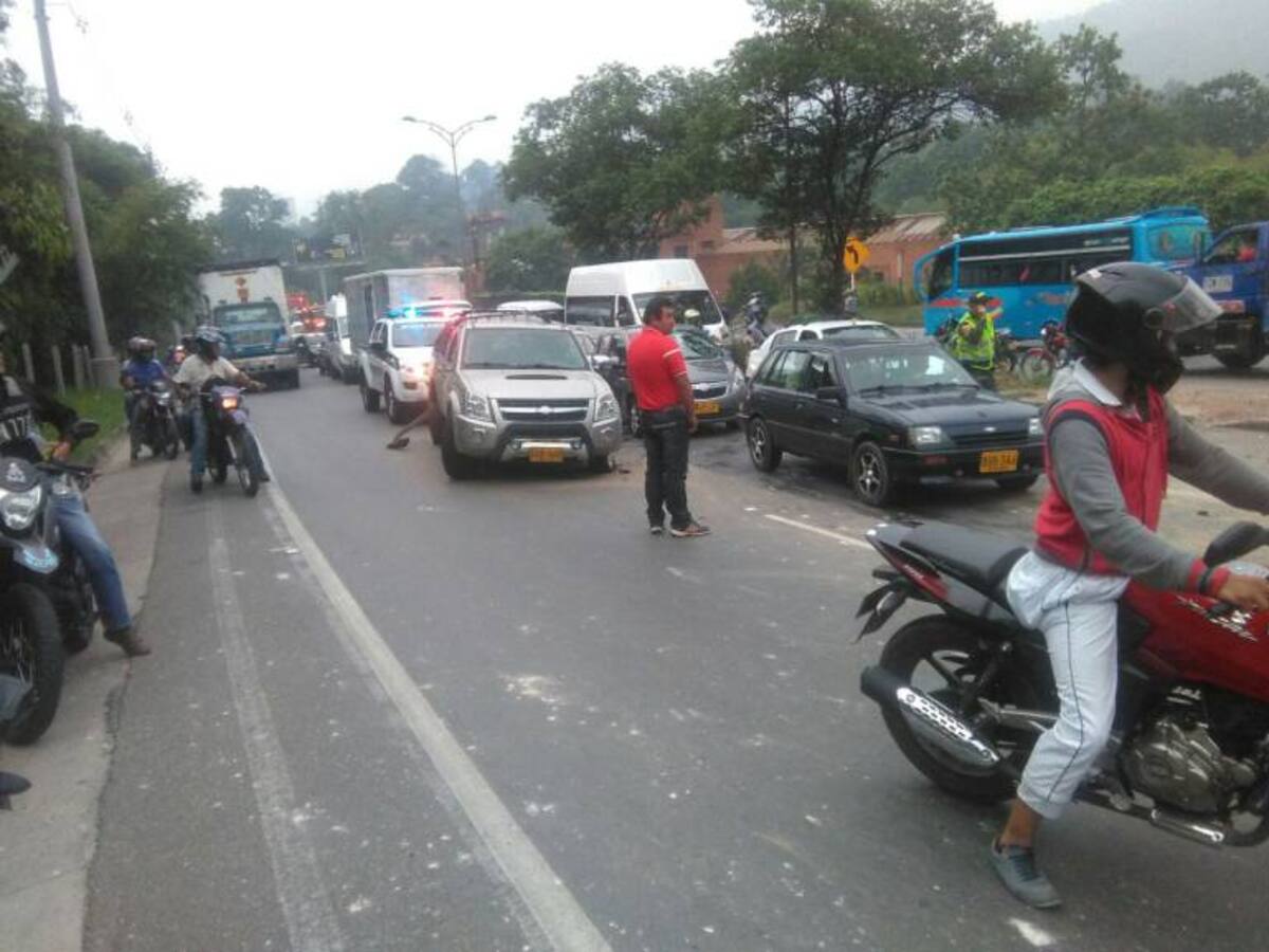 Un accidente provoca congestión entre Piedecuesta y Floridablanca