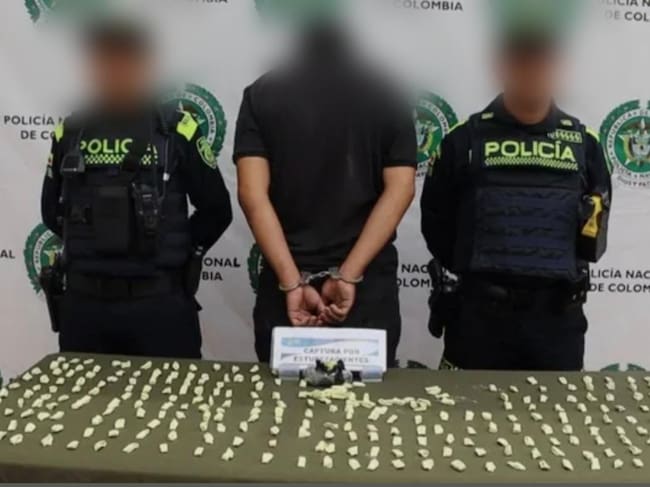 ‘Cargado’ con base de coca capturan a presunto expendedor en Montecristo