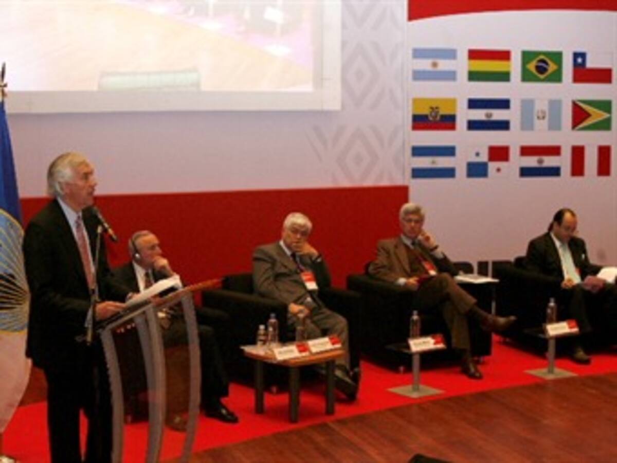 Aparecieron los documentos que le robaron al director del BID, en plena cumbre de seguridad
