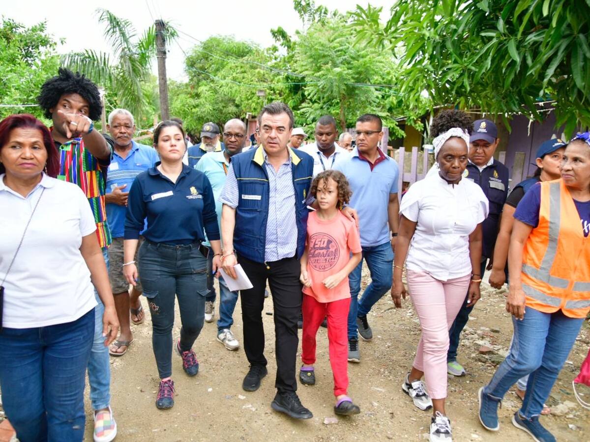 Unidad Nacional para la Gestión del Riesgo visitó viviendas afectadas en el barrio Boston