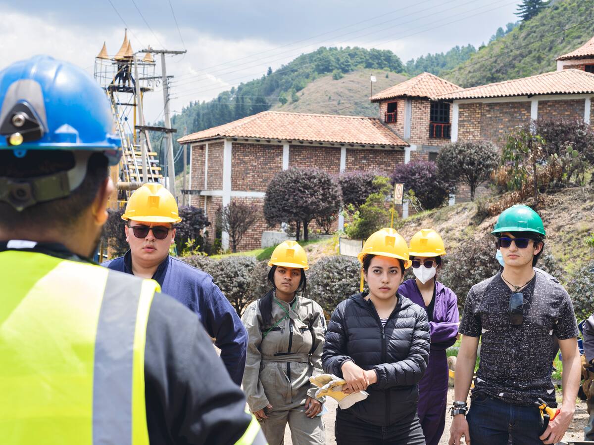 Trabajo sí hay en Bogotá: Buscan mano de obra para construcción de vías ¿Cómo aplicar?