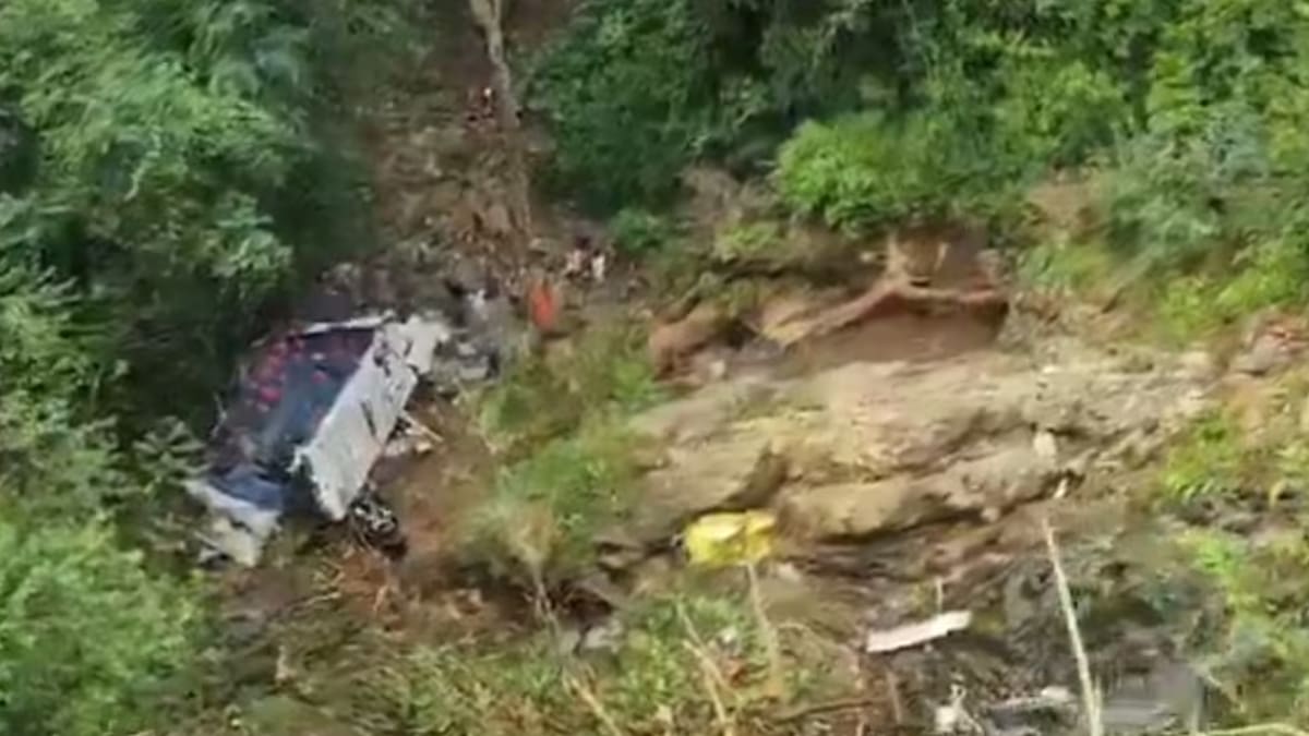Estamos esperando los resultados de la investigación: Sec. de Educación de Bello por accidente de bus