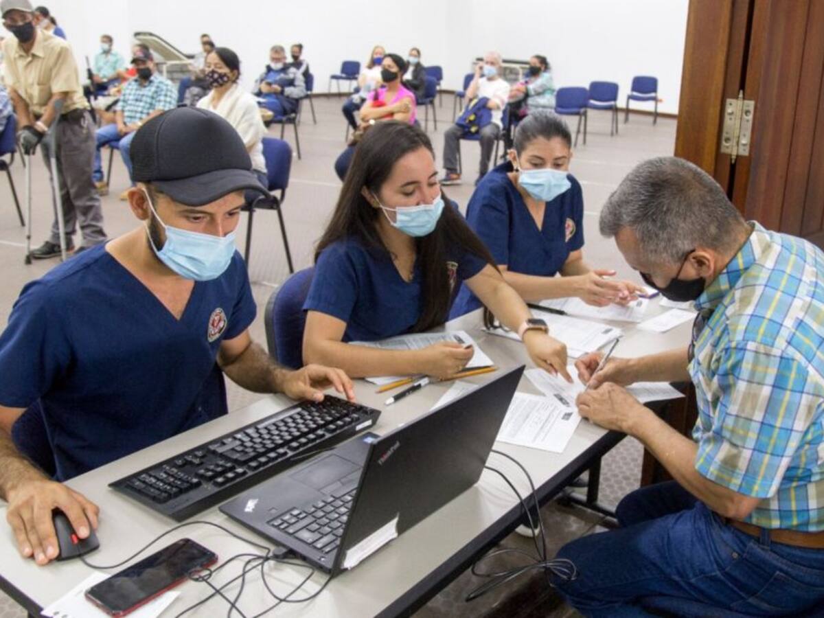 Tres puntos de vacunación en Pereira volverán a operar con agendamiento