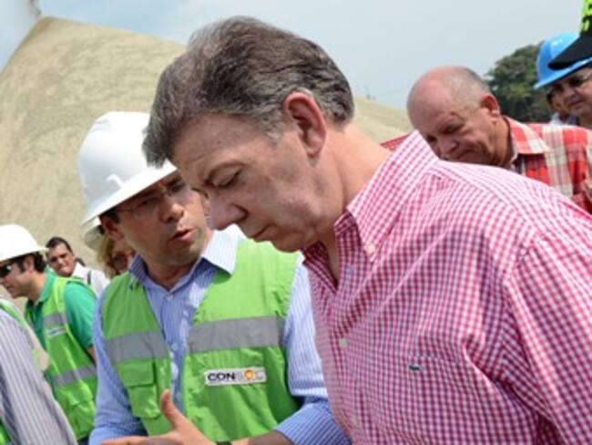 Santos pasa por su momento político más difícil, advierte Sergio Fajardo