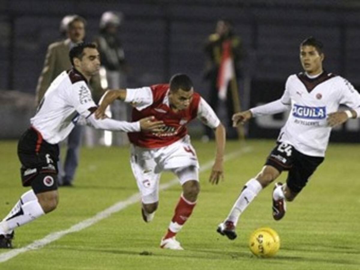 Santa Fe venció 2-0 al Cúcuta y avanzó a la tercera casilla del Apertura