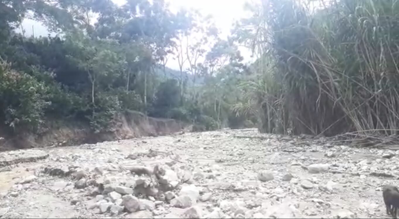 Río Cáchira en Norte de Santander afectado por lluvias. Foto Caracol Radio Cúcuta