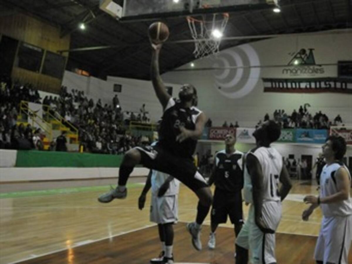 Esta noche se disputa la quinta fecha de la Copa Invitacional de Baloncesto