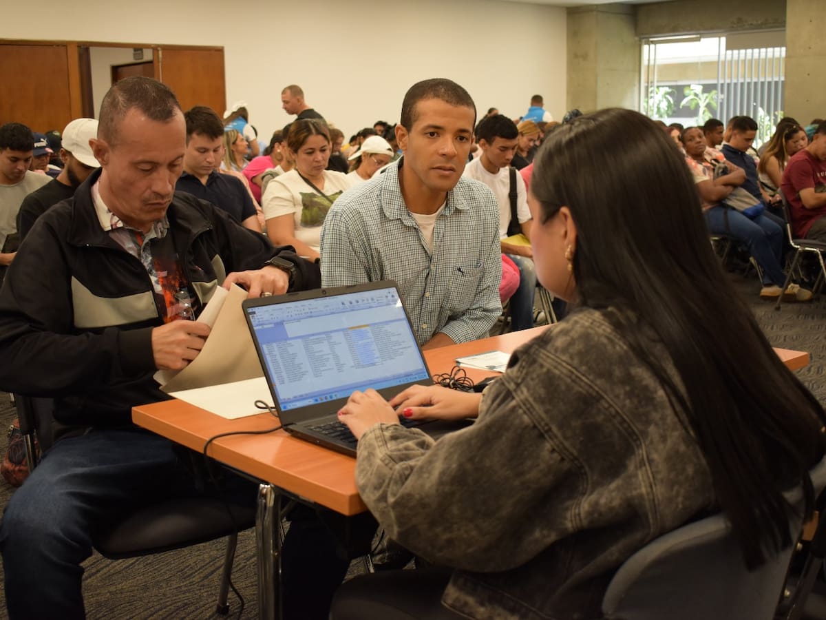 Medellín y el Valle de Aburrá registran la tasa de desempleo más baja de Colombia