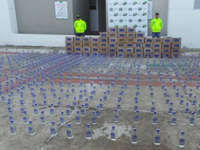 La Policía en Magangué incautó 1.400 botellas licor adulterado