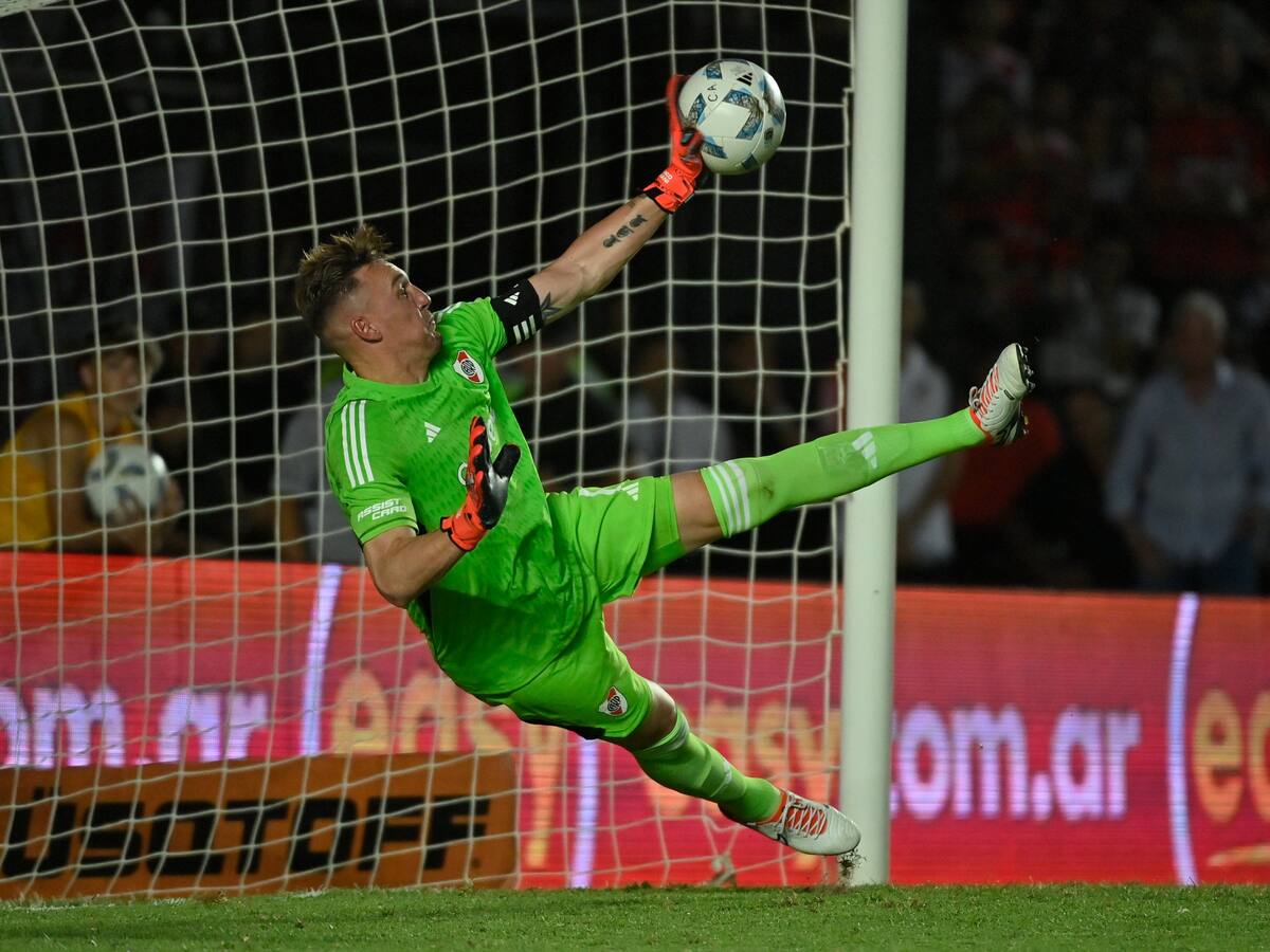 Franco Armani sobre el penal atajado: “Cuando no hay VAR uno puede robar un poquito”