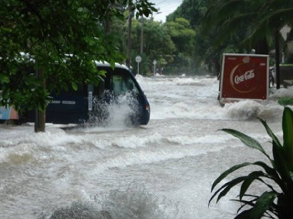 En alerta máxima hospitales del país por fuerte ola invernal