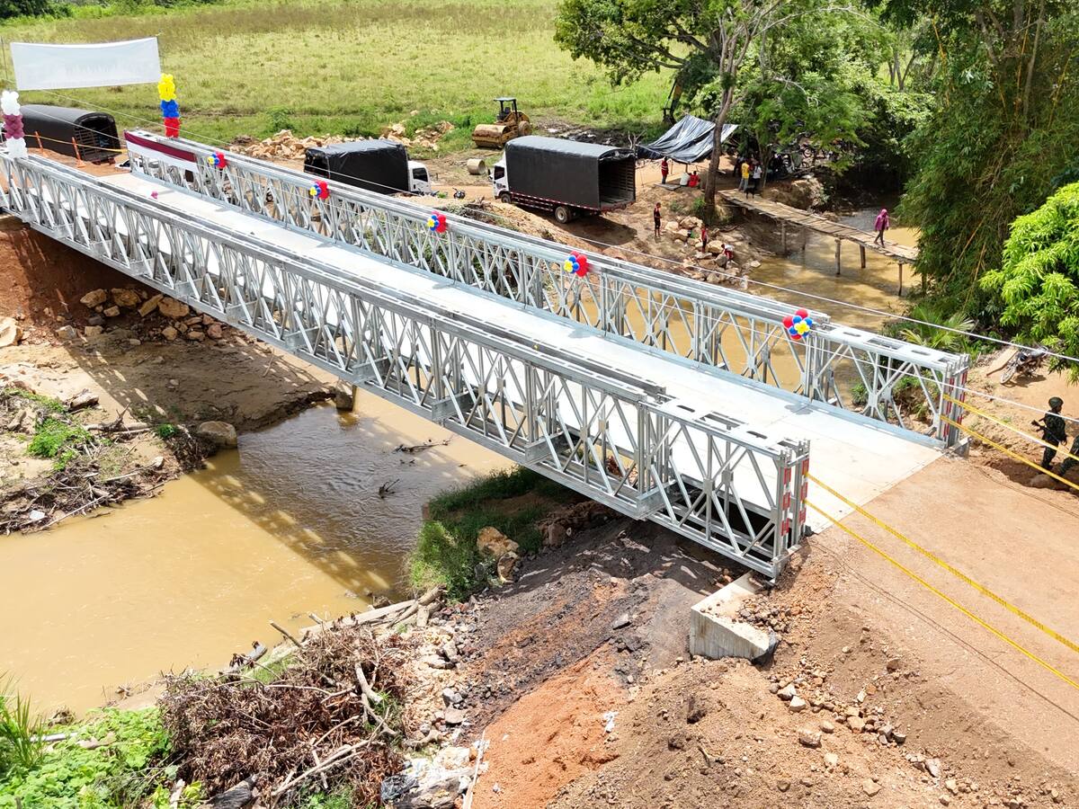 UNGRD inauguró puente y entregó obras para evitar inundaciones en Tierralta