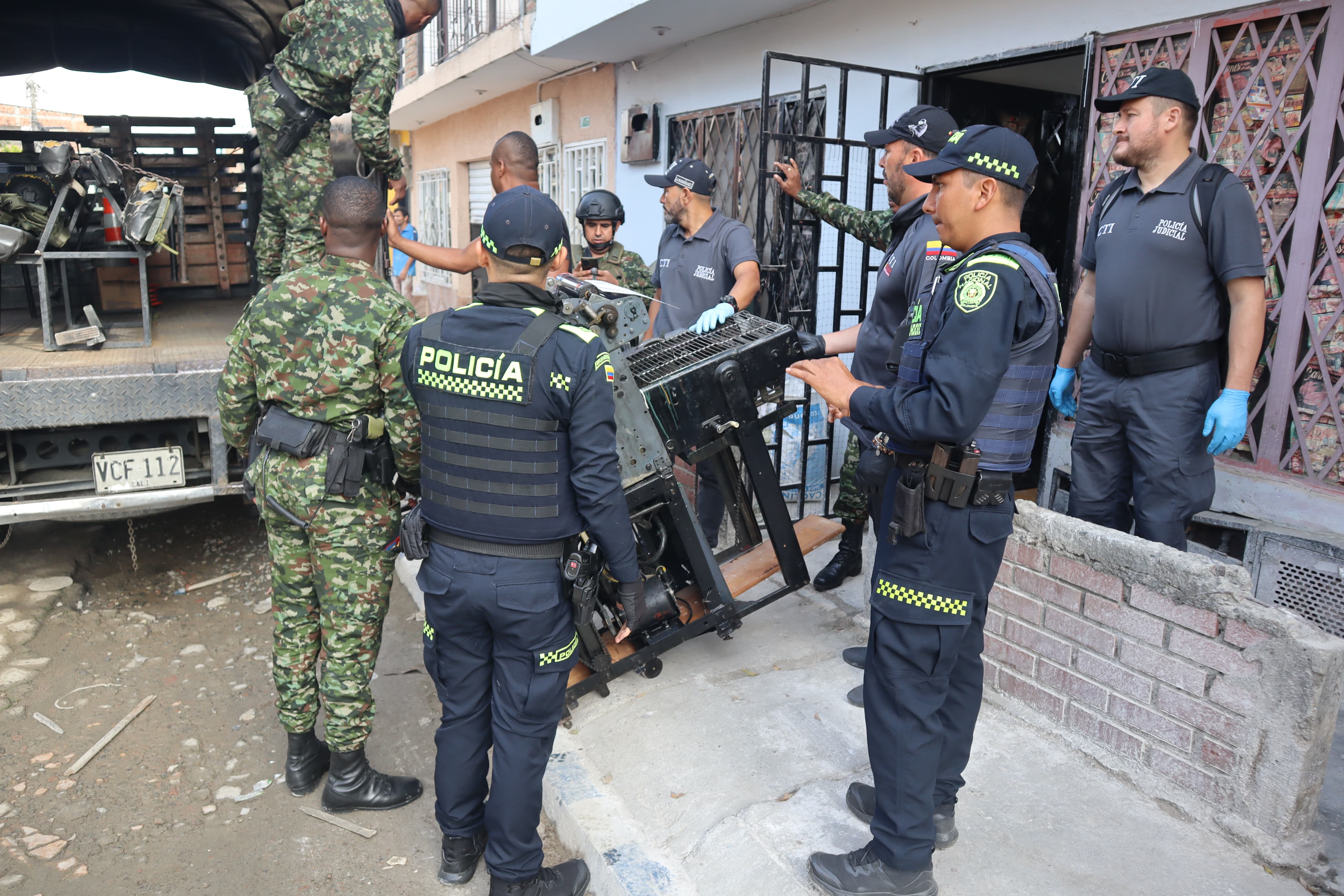 Falsificaban hasta 800 mil dólares en el oriente de Cali - Policía