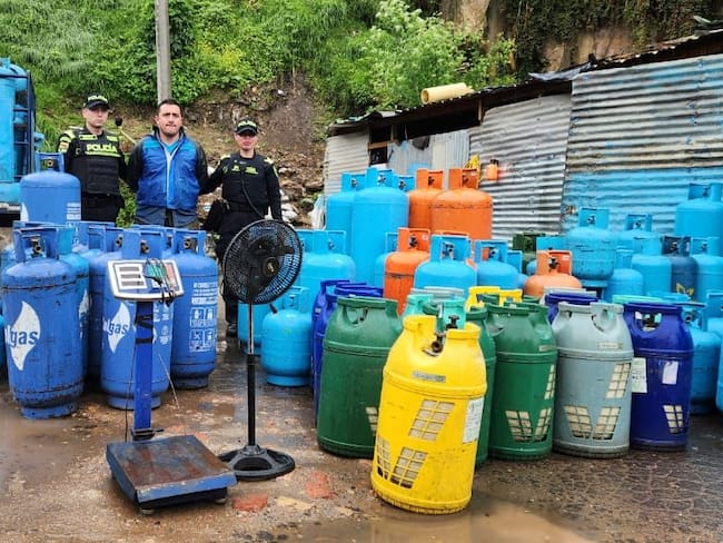 Parqueadero servía de fachada para adulterar cilindros de gas en el norte de Bogotá